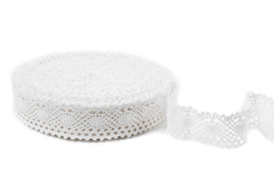 Śnieżnobiała koronka lniana nr 32