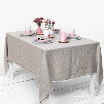 Jasnoszary z frędzelkami obrus prany len.
