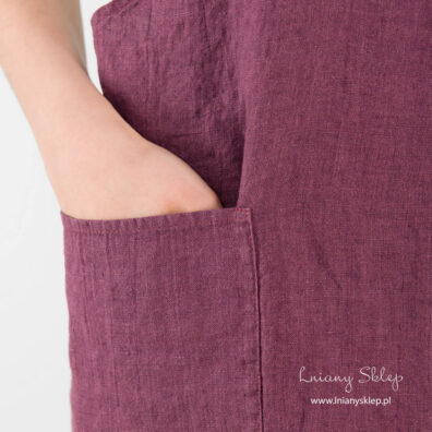 Lniany wiśniowy fartuch. Duże kieszenie.