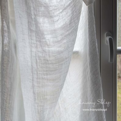 Lniana prana prześwitująca mlecznobiała w romby tkanina na firanki.