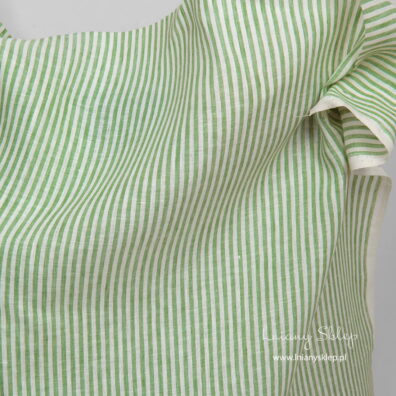 Lniana tkanina w białe i zielone paski. Lniany Sklep.