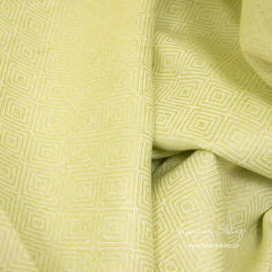 Jasnozielona lniano - bawełniana tkanina w romby.