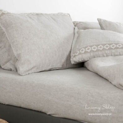 Prześcieradło lniane z bawełną.