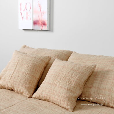 Piaskowa pościel lniana. Poszewki w krateczkę.
