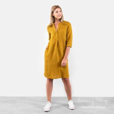 Lniana luźna musztardowa sukienka.