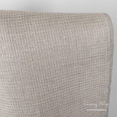 Po praniu wzór waflowy stanie się wypukły.