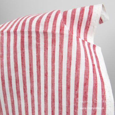 Len ścierkowy w czerwone pasy.