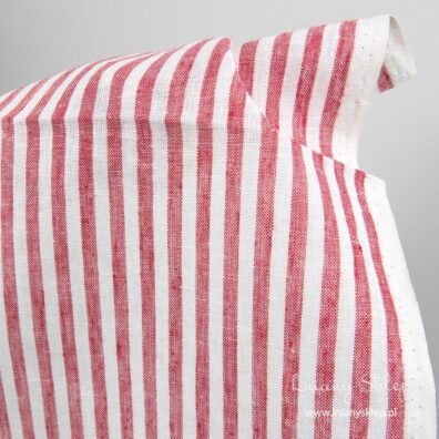 Len ścierkowy w czerwone pasy.