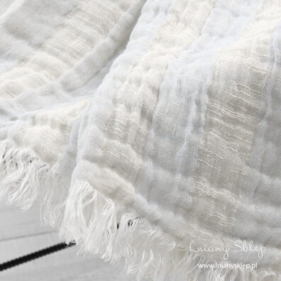 Pled w błękitne pasy z dwuwarstwowej lniano - bawełnianej tkaniny.