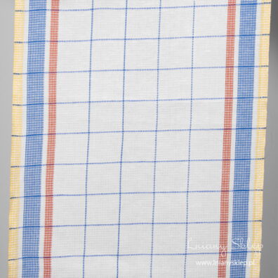 Biała waflowa tkanina ścierkowa w kratkę i pasy.