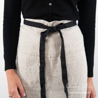 Fartuch krótki szary z pranego lnu.