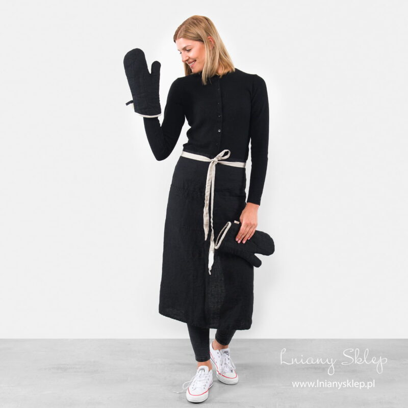 Lniany fartuch czarny długi.