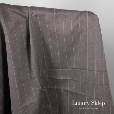 Szeroka szara ciemna tkanina w paski.