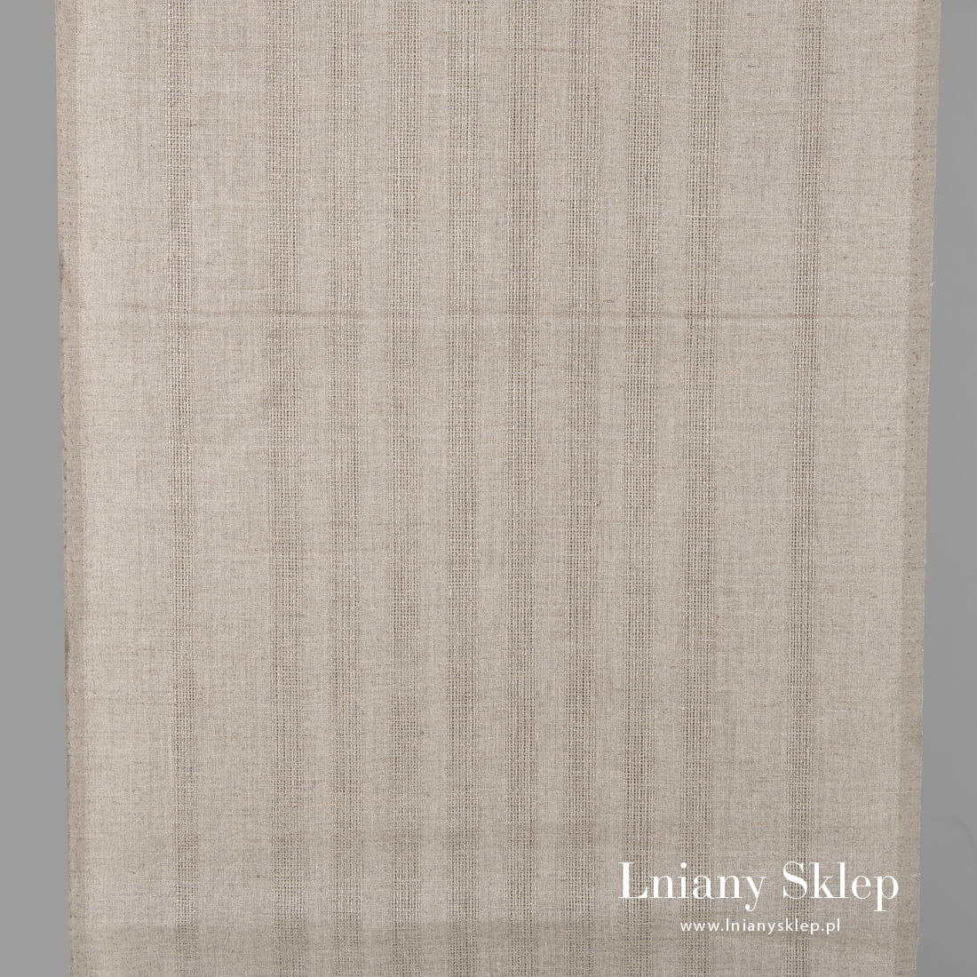 Piaskowy len ścierkowy.