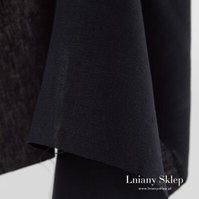 Granatowy len odzieżowy.