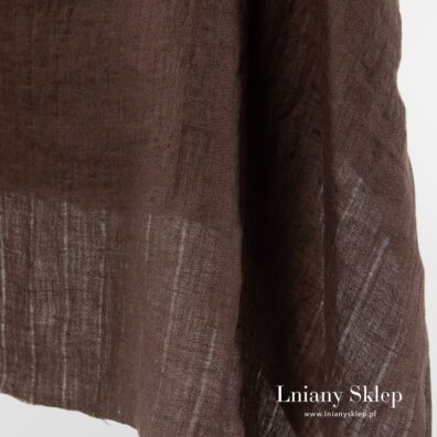 Prany brązowy len w paski.