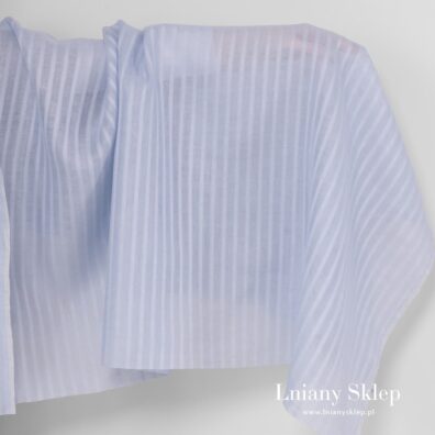 Niebieska tkanina lniana w ażurowe paski.