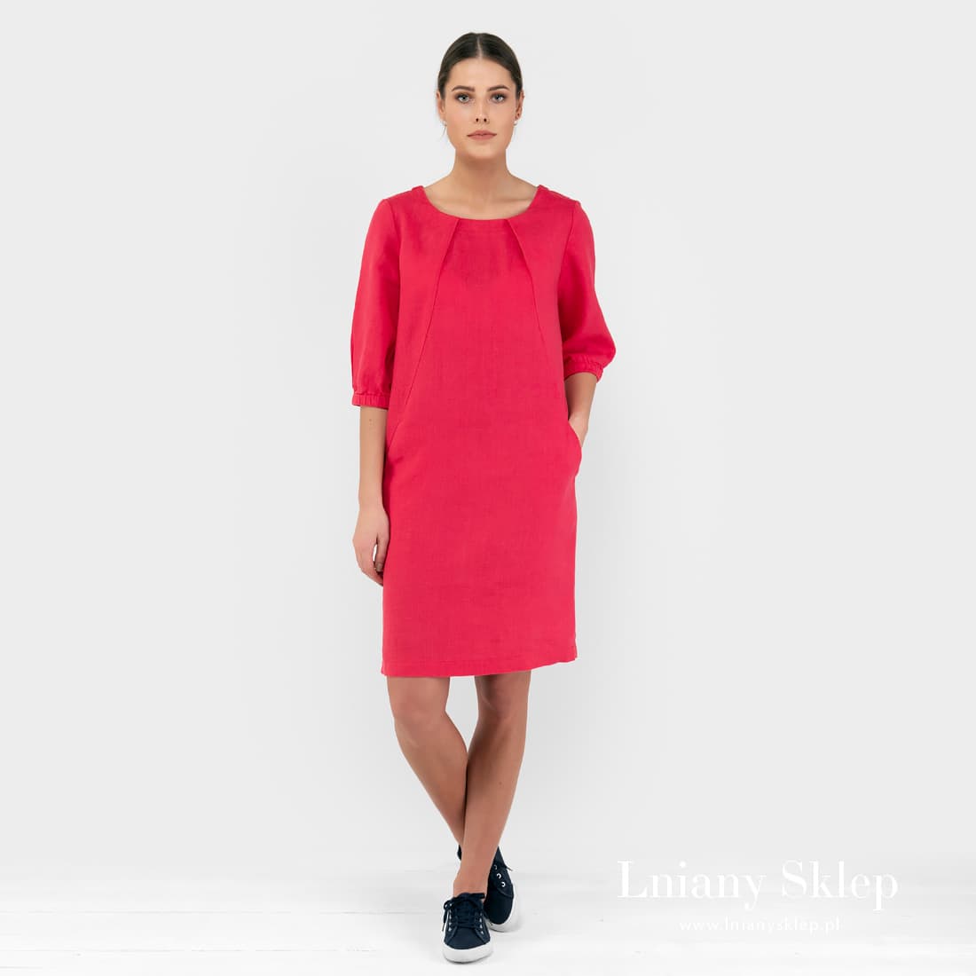 Krótka sukienka lniana.