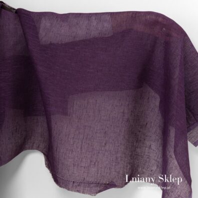 Lniana fioletowa przeźroczysta tkanina.