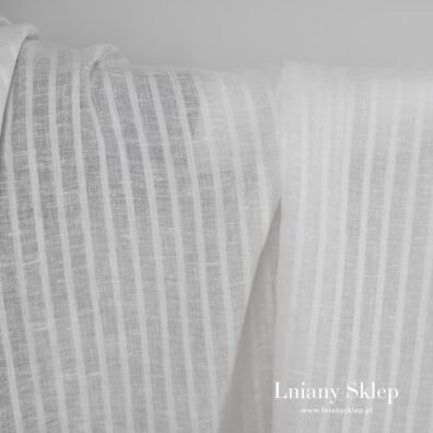 Biały len w przeźroczyste paski.