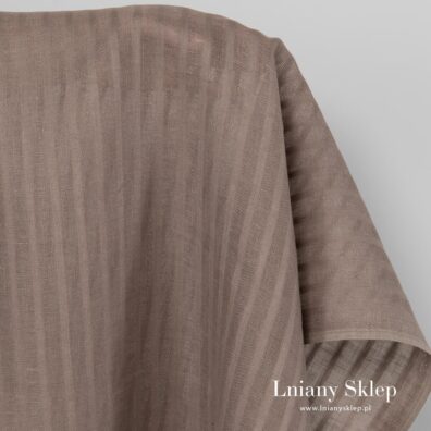 Len 100% w przeźroczyste paski.