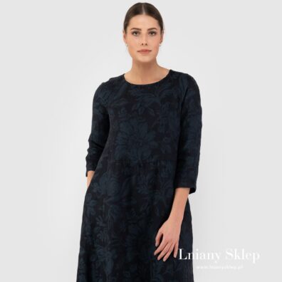 Zaokrąglony dekolt.