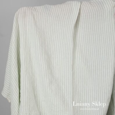 Szeroki prany len w zielone paski.