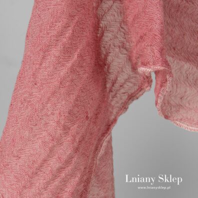 Różowy prany len z domieszką wełny.