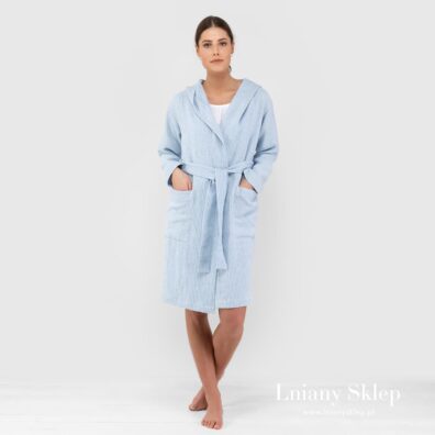 AIRA niebieski szlafrok z kapturem.