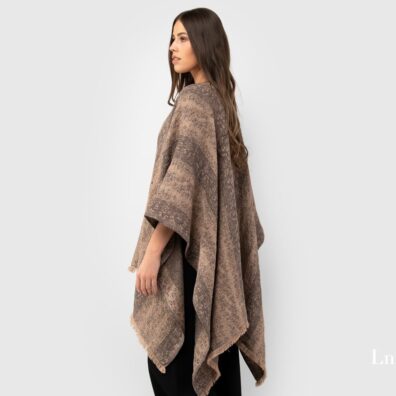 Stylowe ponczo z pranego lnu.
