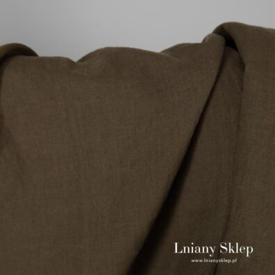 Prany len ciemna zieleń.