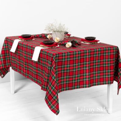 SCARLET obrus w kratkę.