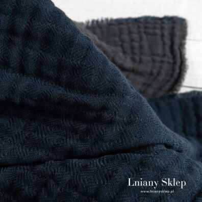 Mięciutki pled z naturalnych włókien.