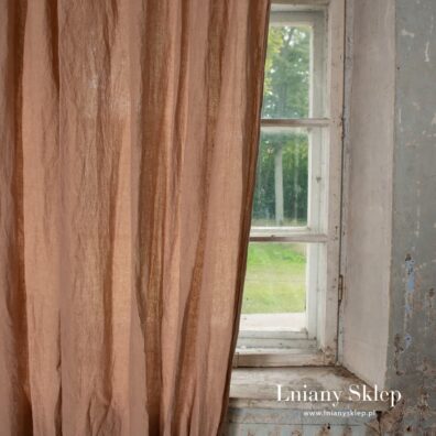 Zasłona z pranego lnu 100%.