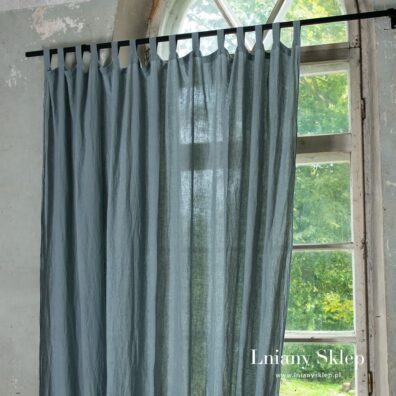 Zasłony lniana wieszane na szelki.
