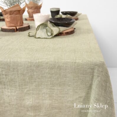 Melanżowa, wytkana z białej i zielonej przędzy tkanina prana.