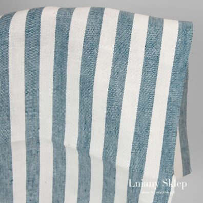 Gęsto wytkana splotem "Panama" tkanina lniana.