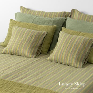 Poszwa i poszewki z dekatyzowanej tkaniny lnianej zielonej w paski.