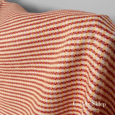 Len na zasłony, obrusy, odzież i in.