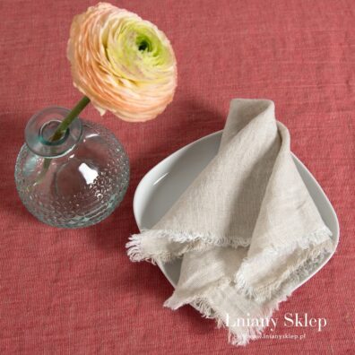 MANTIS szara serwetka z pranego lnu 100%.