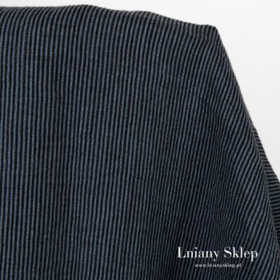 Gęsto tkany, ciemny, prany len 100%.