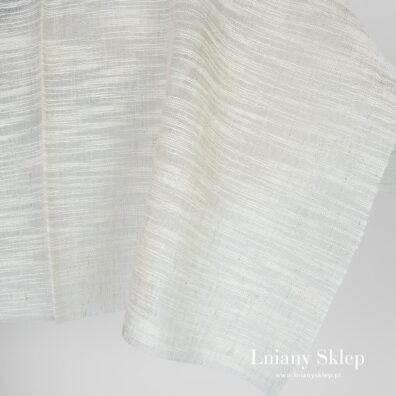 Lekka tkanina na firanki.