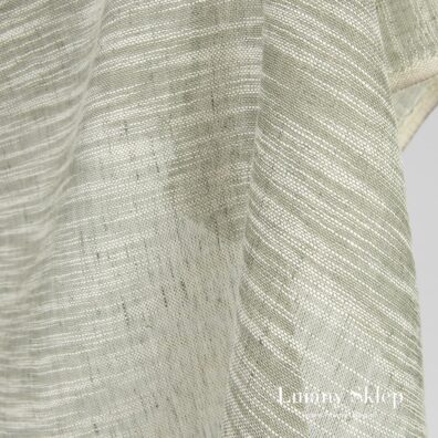 Len z bawełną wytkany z przędzy szarej w zieleń i białej ze zgrubieniami.