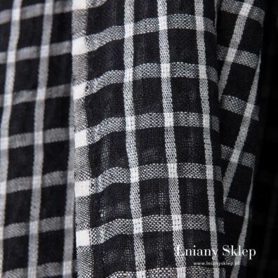 Czarny w białą kratkę prany len 100%.