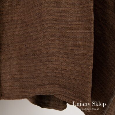 Brązowa prana tkanina lniana.