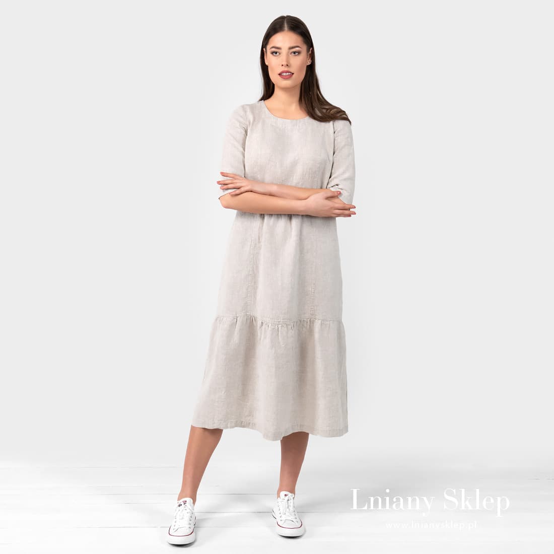 Luźna sukienka z pranego lnu 100%.