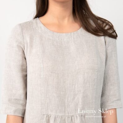 Zaokrąglony dekolt.