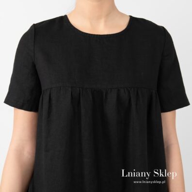 Zaokrąglony dekolt.