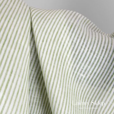 Zielona lniana tkanina w przeźroczyste paski.
