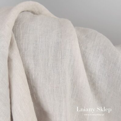 Jasny puiaskowy dekatyzowany len.